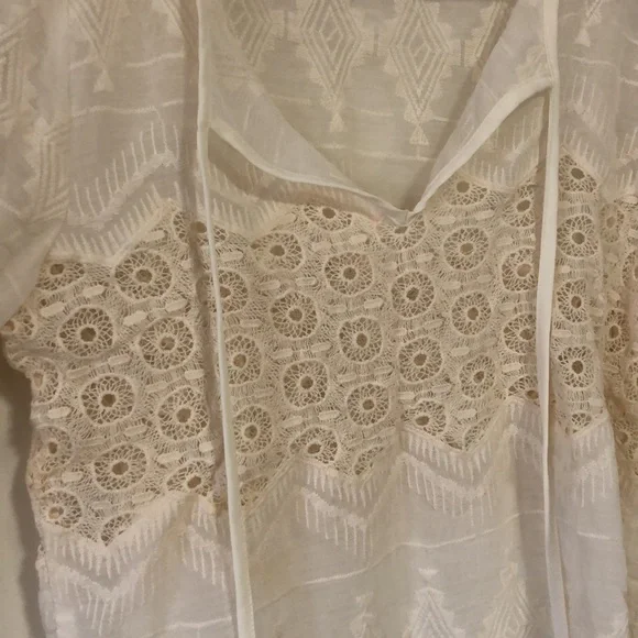 Eight sixty boho cream lace long sleeve top size small - Picture 4 of 7
